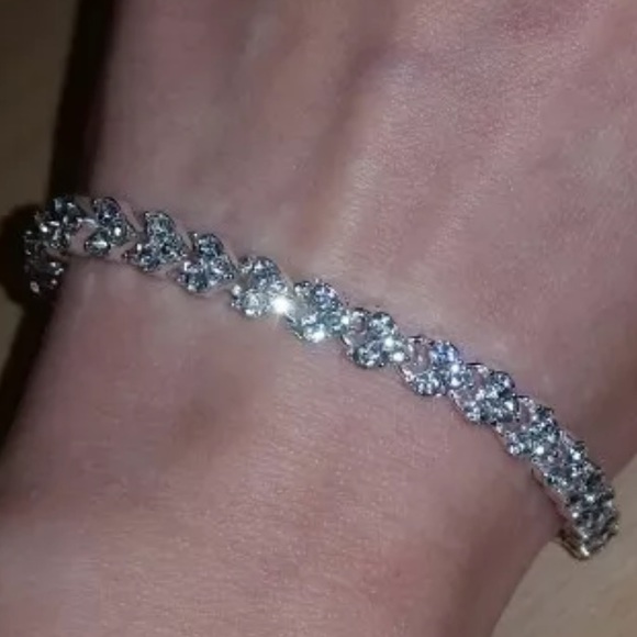 NEW Crystal Zircon Bracelet - Picture 8 of 8
